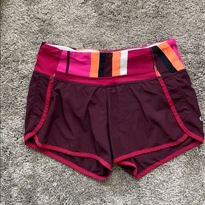 Lulu Run Times Short Sz 4